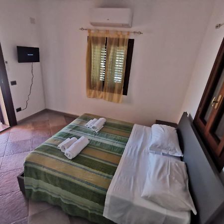 Eldivin Bed and Breakfast San Teodoro  Buitenkant foto