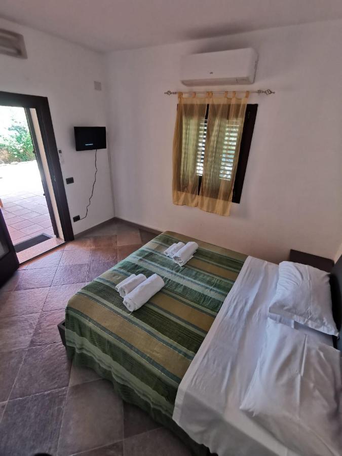 Eldivin Bed and Breakfast San Teodoro  Buitenkant foto