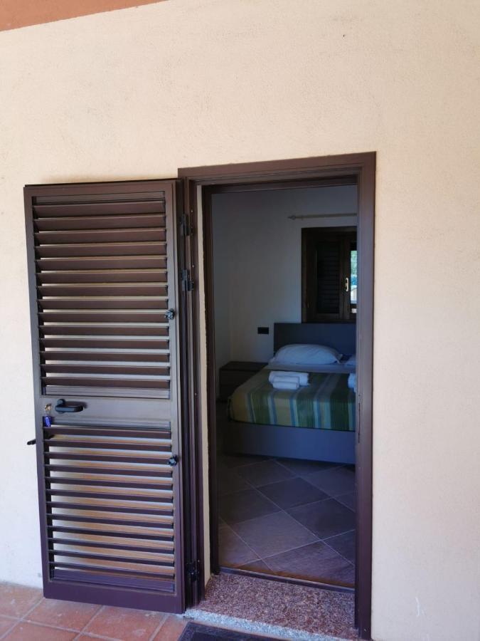 Eldivin Bed and Breakfast San Teodoro  Buitenkant foto