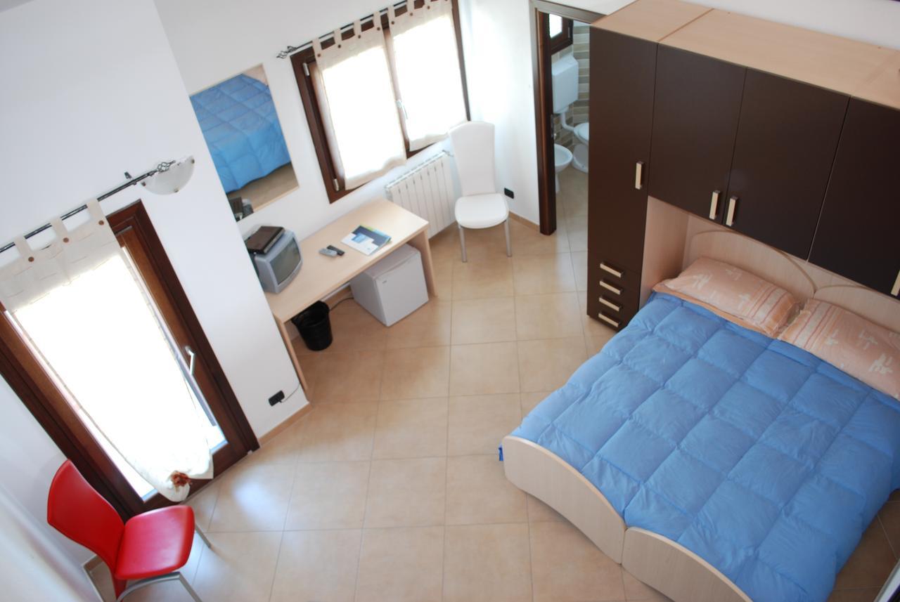 Eldivin Bed and Breakfast San Teodoro  Buitenkant foto